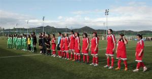 seleccion-de-madrid-extremadura-sub16-16-large Salida de los equipos al terreno de juego