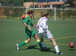 Accion del partido del Femenino "A" ante la E.F. Carabanchel
