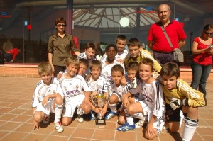 Real Madrid C.F. campeón de la primera edición.