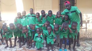 cd-asoc-vec-san-nicasio-en-serrekunda-latrikunda-gambia-1